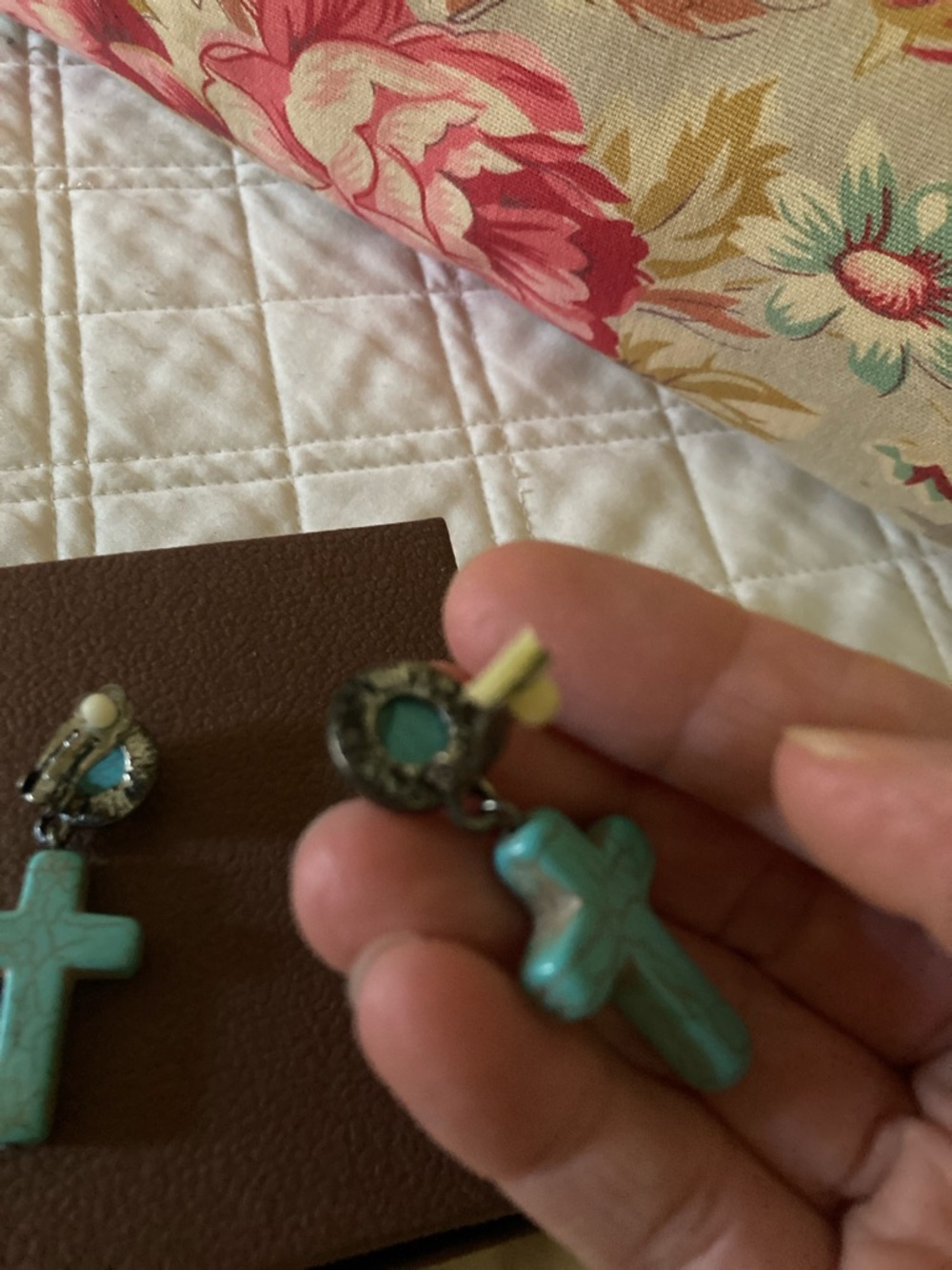 Clip on turquoise cross earrings - Picture 3 of 6